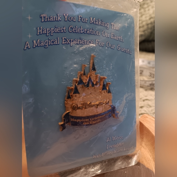 Walt Disney World pin - Picture 4 of 4